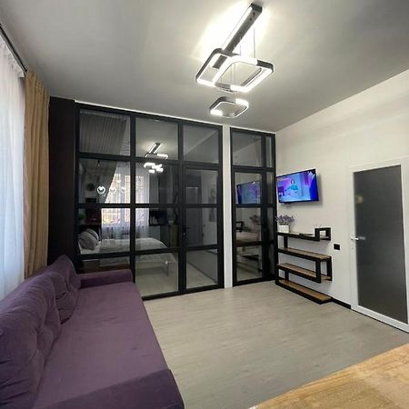 Vel Люкс Apartment Chernivtsi Ngoại thất bức ảnh