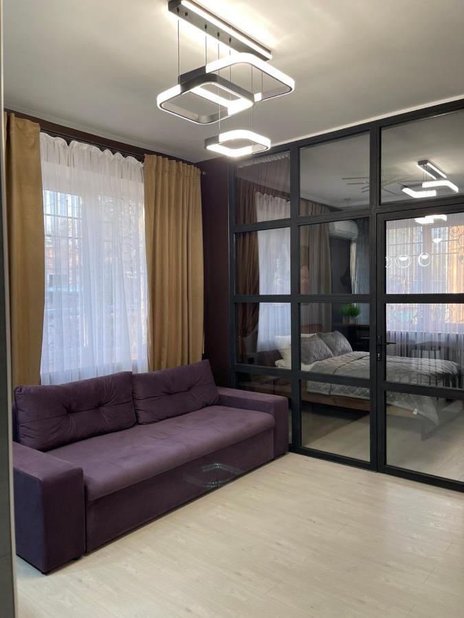 Vel Люкс Apartment Chernivtsi Ngoại thất bức ảnh