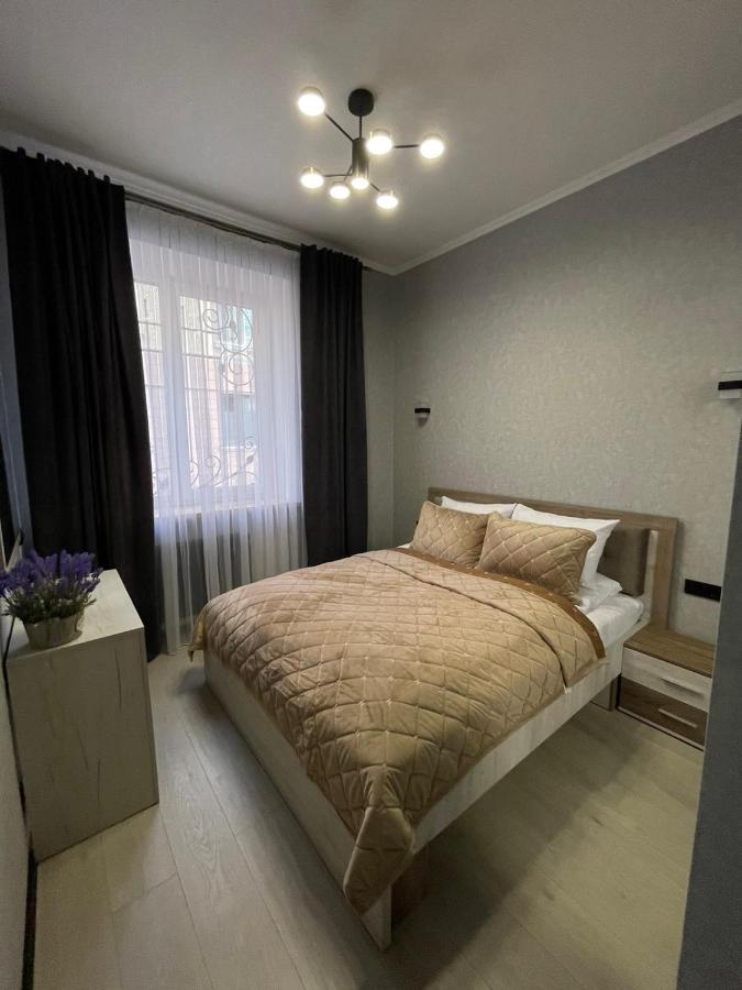 Vel Люкс Apartment Chernivtsi Ngoại thất bức ảnh