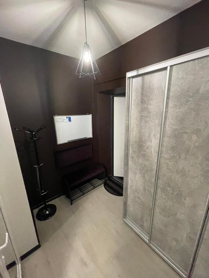 Vel Люкс Apartment Chernivtsi Ngoại thất bức ảnh