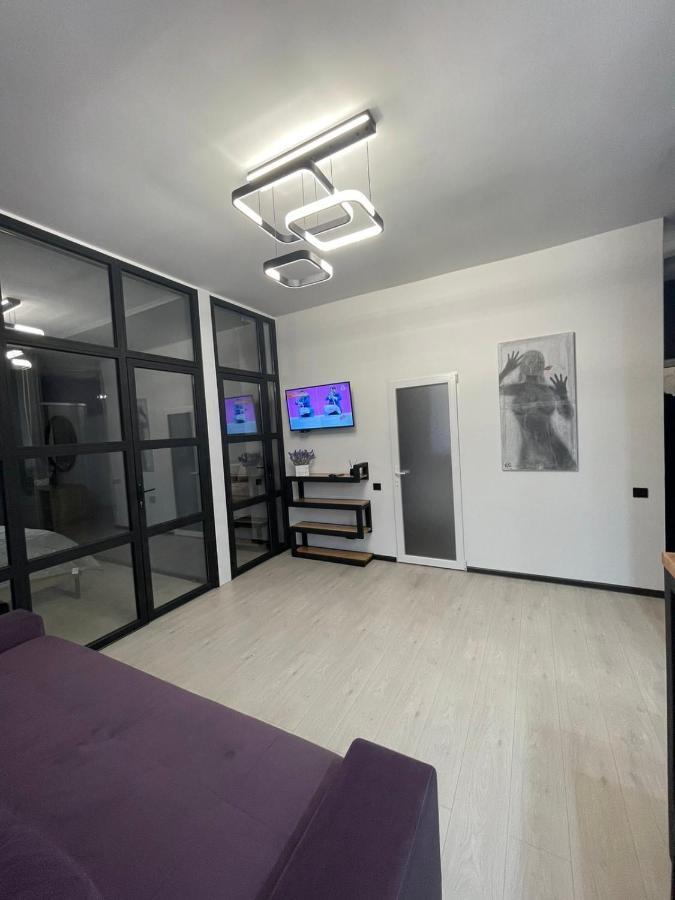 Vel Люкс Apartment Chernivtsi Ngoại thất bức ảnh