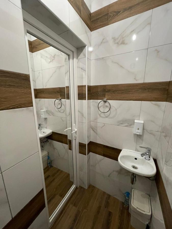 Vel Люкс Apartment Chernivtsi Ngoại thất bức ảnh